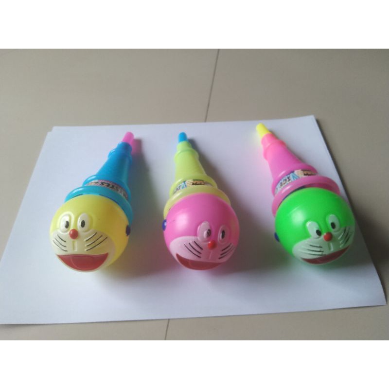 terompet lucu.