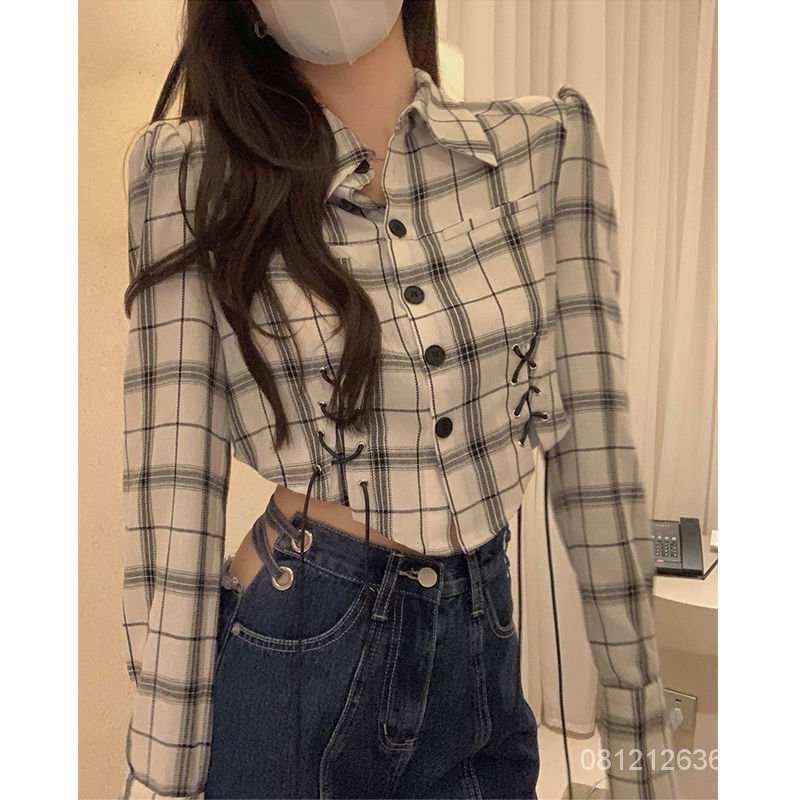 Pinggang kecil pendek tipis hot girl top 2022 musim semi desain baru kemeja kotak-kotak modis