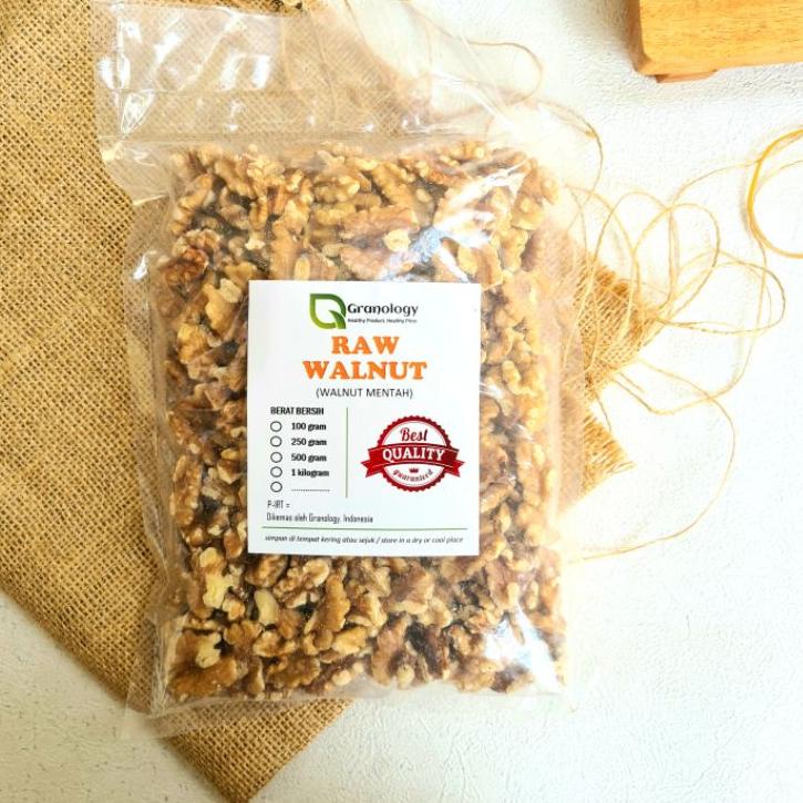

✨10.10✨ Walnut Mentah / Raw Walnut - 500 gram grosir