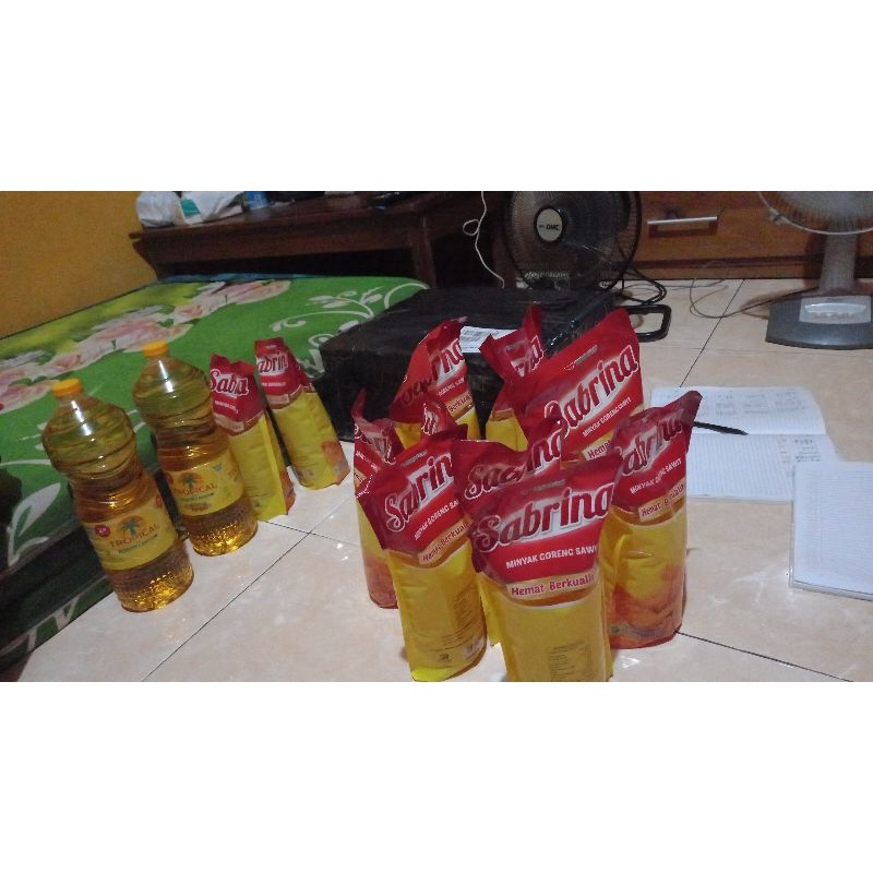 

Minyak Goreng 2 Liter