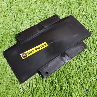 DUDUKAN PLAT NOMOR VESPA BAGIAN BELAKANG DUDUKAN PLAT NOMER VESPA