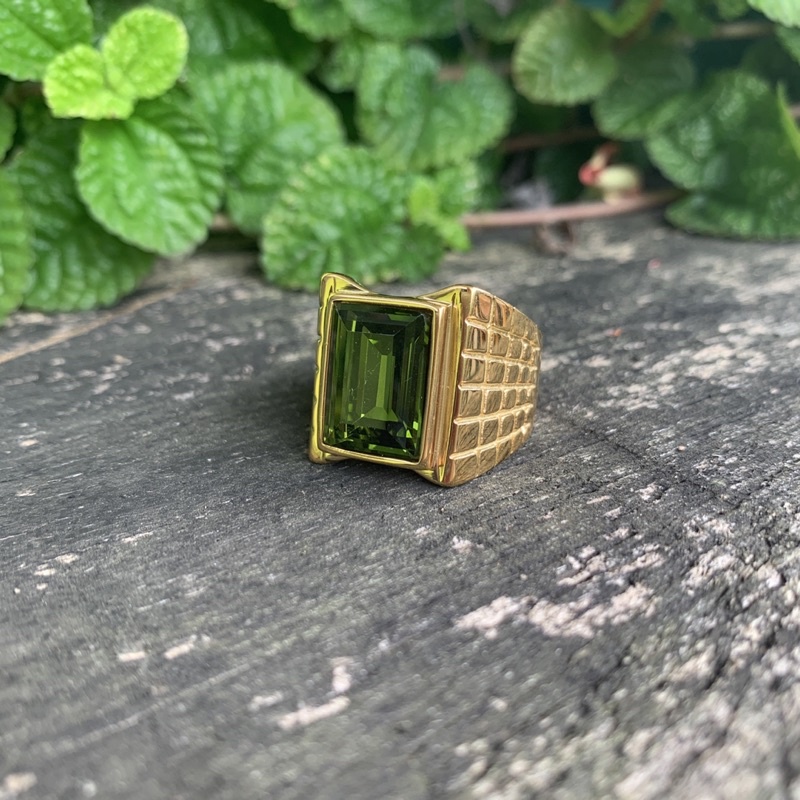 Cincin Batu Peridot Berlian Hijau Ring Gold Titanium Steel Anti Karat dan Tahan Luntur High Quality