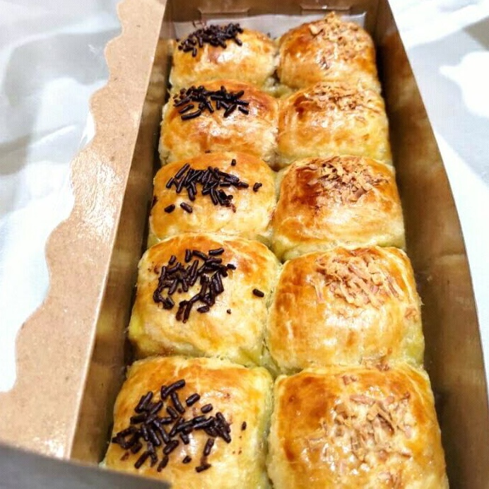 

Bolen Pisang Coklat Keju