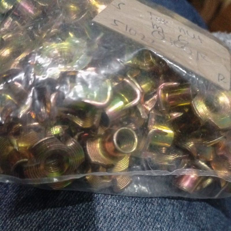 mur baut cakar.mur box speaker harga satuan