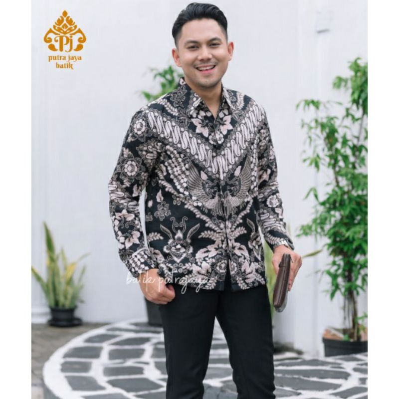 LUHUNG Batik Premium Solo Exclusive Furing SlimFit Modern Lengan Panjang Kemeja Pria BatikPutrajaya.id Casual Formal