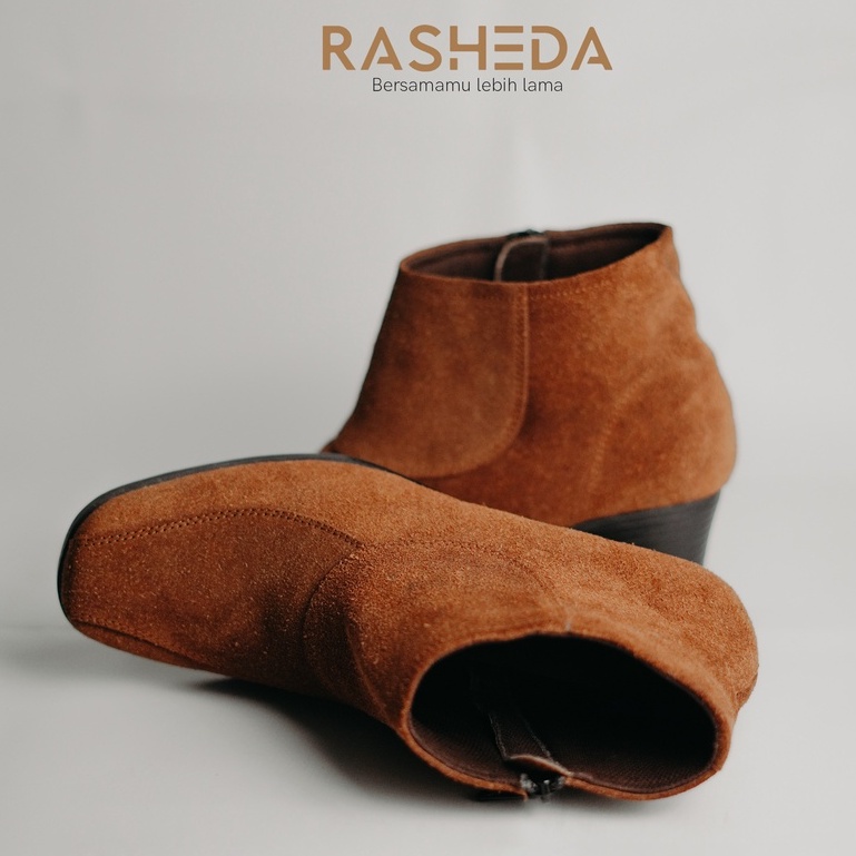 Sepatu Wanita Kulit Asli Rasheda BC 02 Kasual Boot