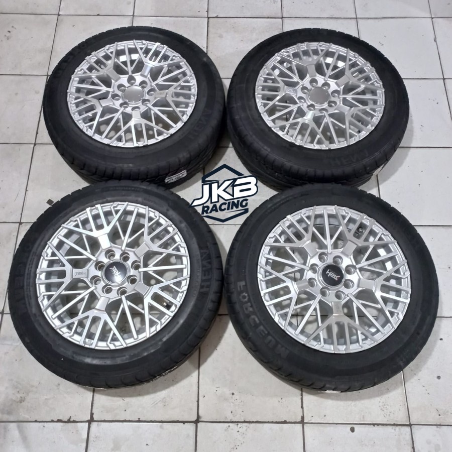 Velg Mobil Bekas Seken Ring 15 Baut 4 BENAWA HSR R15X6,5 8X100-114,3 BAN 185 60 R15