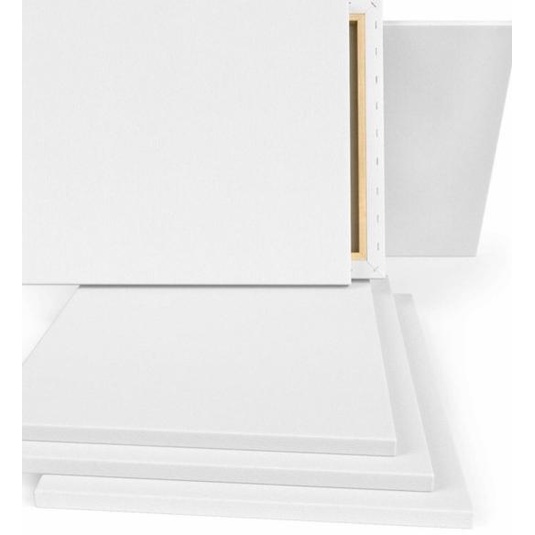 

First Surprise Kanvas Lukis 40 x 50 cm