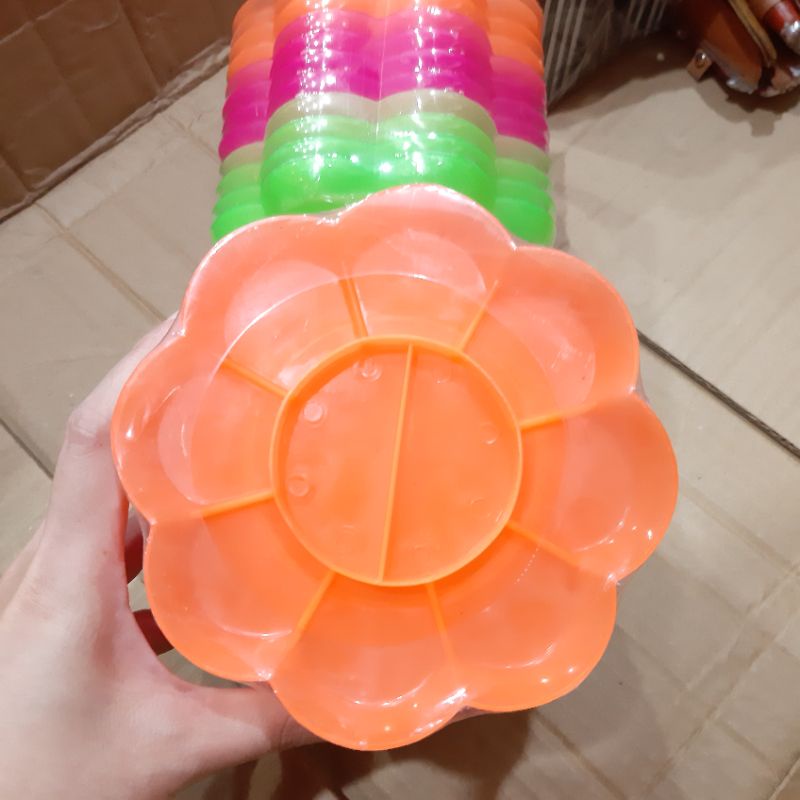 

piring cat air / lukis