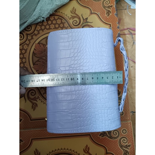 tas wanita tas selempang model terbaru/tas bermotif buaya