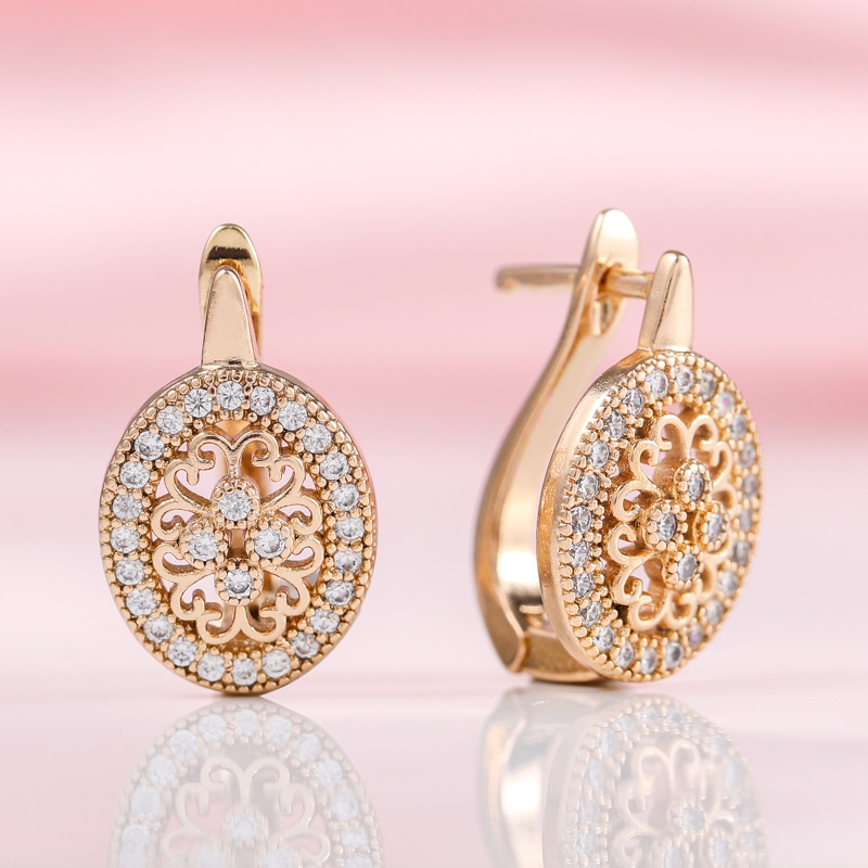 Anting Bentuk Kepingan Salju Warna Rose Gold Untuk Wanita