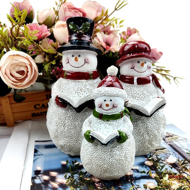 Ornamen Figure Bentuk Keluarga Manusia Salju Bahan Resin Untuk Dekorasi Natal