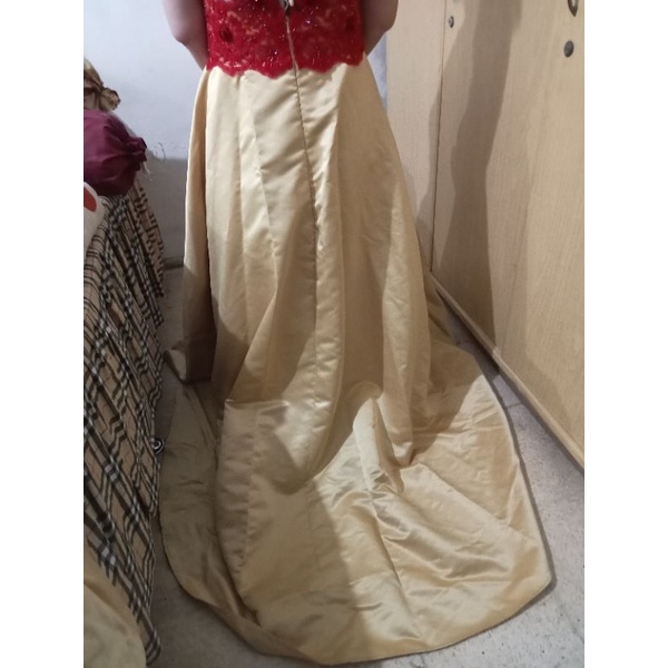 (preloved) gaun swarovski gold merah