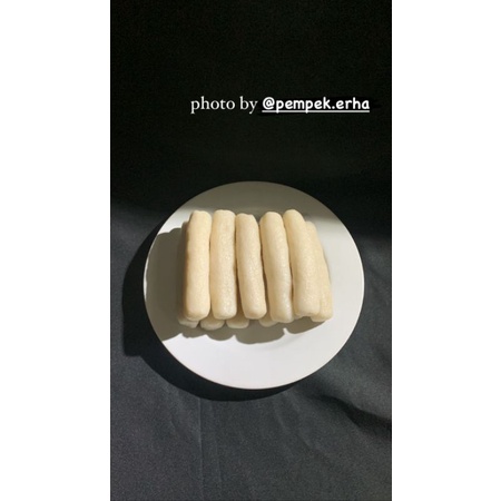 

PEMPEK LENJER KHAS PALEMBANG