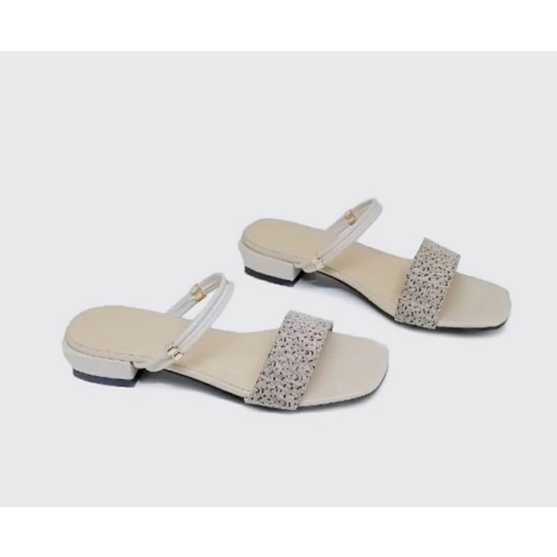 Sandal MK-146 Terbaru Ukuran Besar 41.45 Sendal Oversize Kaki Gemuk Lebar COCOK Sendal JUMBO Krem Macan