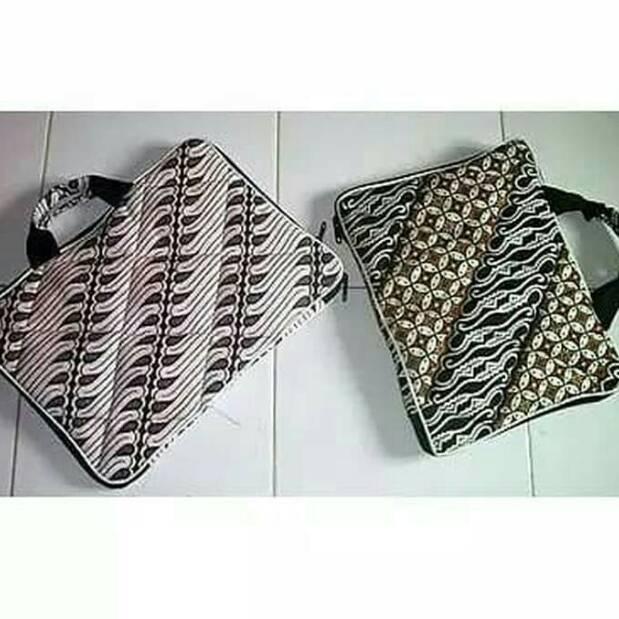 TAS LAPTOP BATIK UKURAN 12.14.16 INCH DALEM ADA SPON NYA {PDN.18Oc22d}