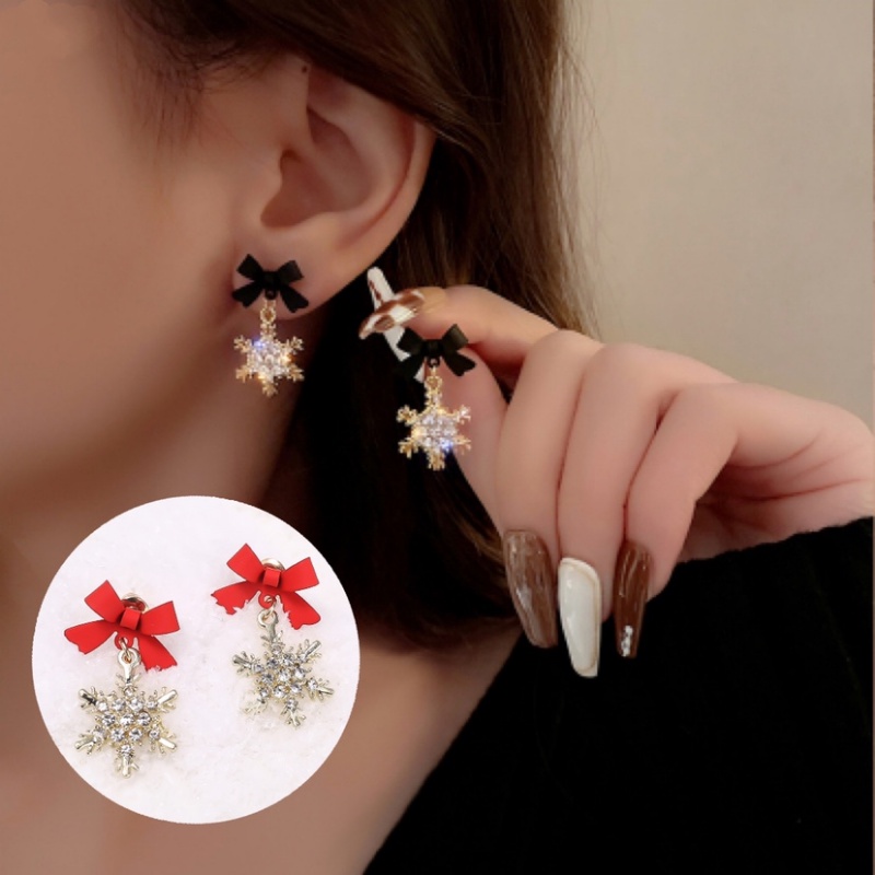 Anting Stud Desain Pita Aksen Kristal Zircon Warna Hitam Merah Gaya Korea Untuk Wanita