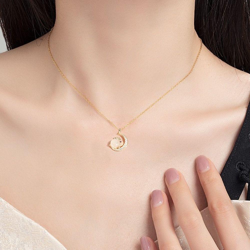 Mxbeauty 2023giok Kelinci Kalung Adjustable Hadiah Gadis Untuk Pestanya Perhiasan Giok Imitasi Hadiah Tahun Baru Bunny Necklace