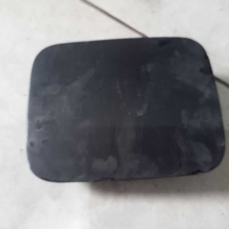 plat tutup tangki luar hyundai Verna Excel 2 2002-2006