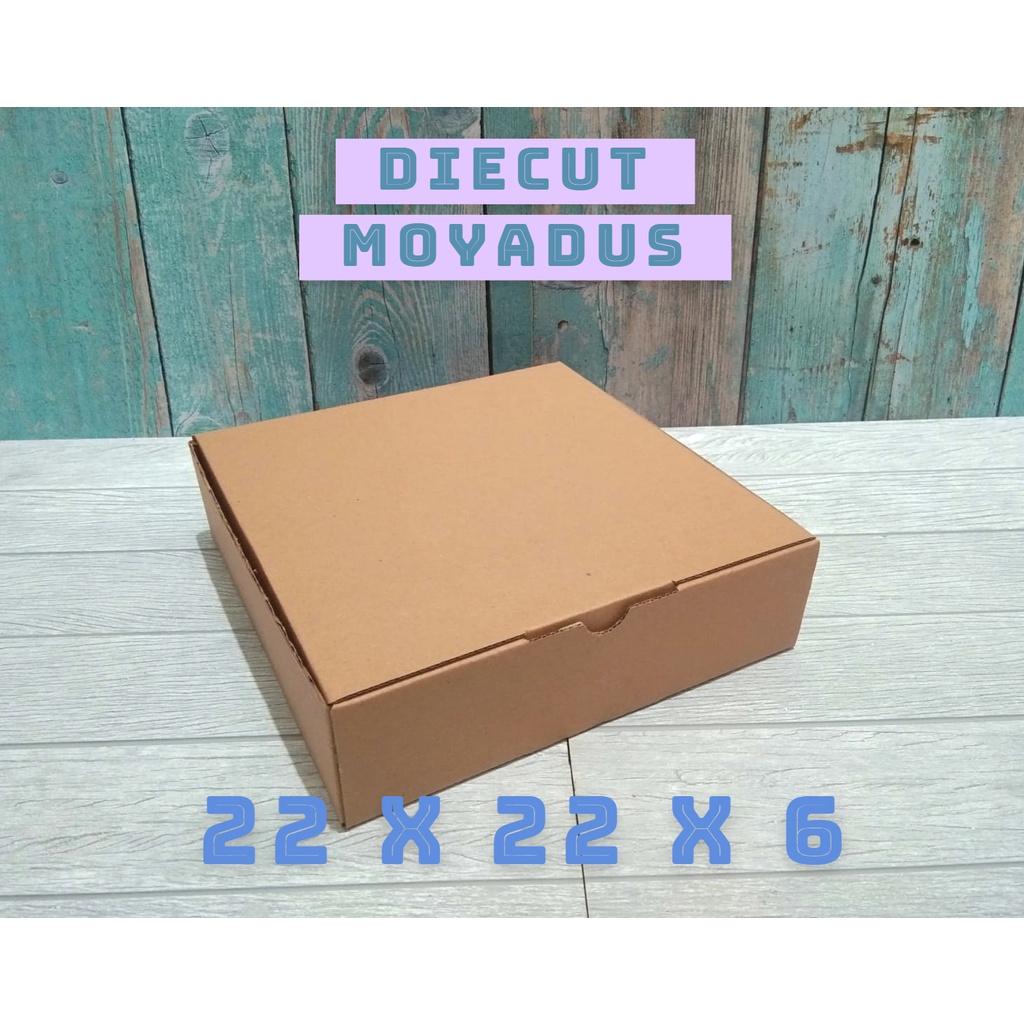 

kardus uk. 22x22x6 cm... box karton model pizza/die cut