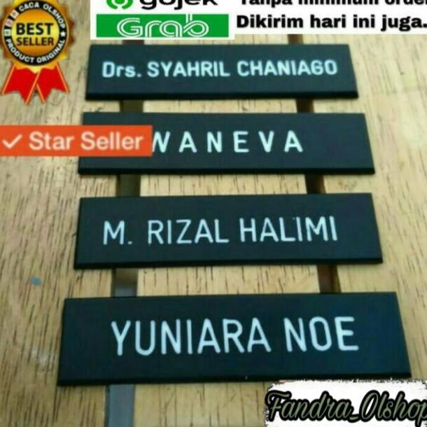 

PRODUK- PAPAN NAMA DADA PDH PNS SISWA / NAME TAG GRAVO HITAM DOVE PENITI PAKU MAGNET .