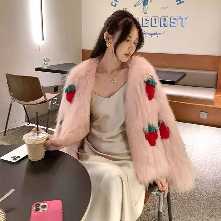 Strawberry Sweetheart 2022 baru musim dingin impor mantel bulu wanita muda