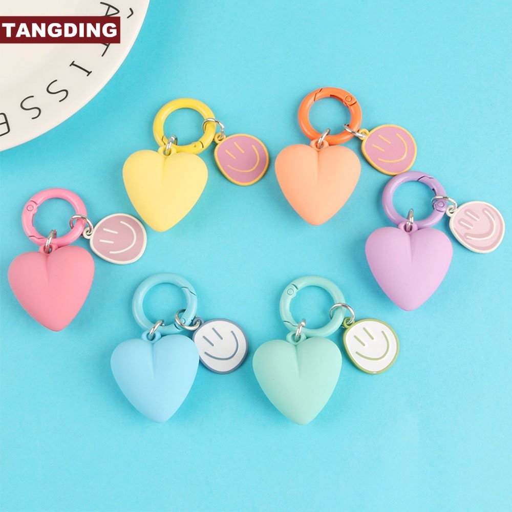 【COD Tangding】Aksesoris Gantungan Kunci Bentuk Hati Motif Kartun Smiley Face Bahan Metal Untuk Tas