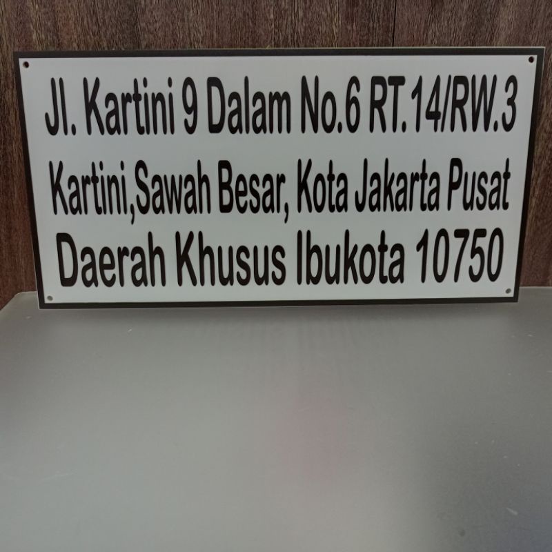 

Custom Tulisan dan Gambar Acrylic 40 x 20 cm UV Print Laser