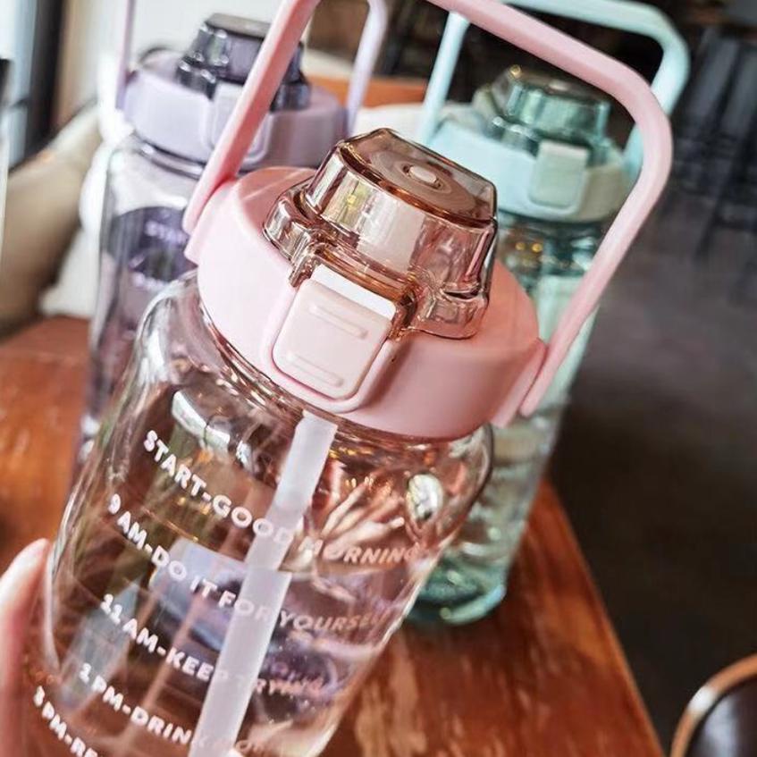 J3Y4 Botol minum Jumbo 2 LITER Motivasi Penanda waktu Tritan Quifit Handle BENING 2ML - Botol Minum 