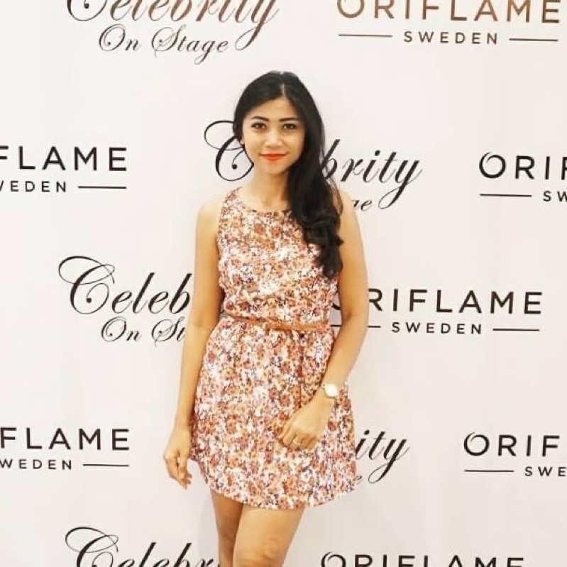 PRELOVED STRADIVARIUS MIDI DRESS