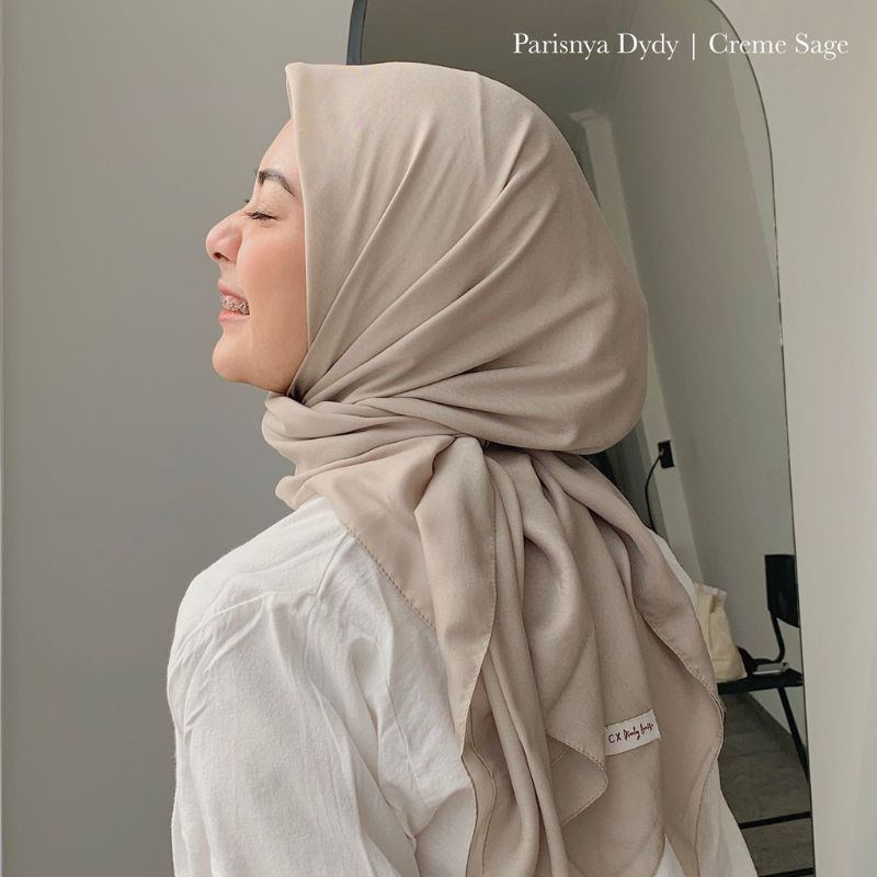 Parisnya Dydy (PLAIN PARIS) by Hijabic