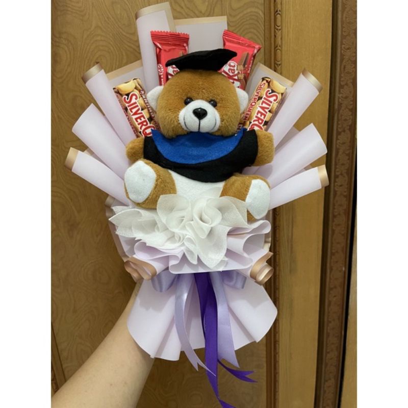 Buket Boneka Coklat Buket Wisuda Kado Wisuda Kado Ultah Buket Ultah Kado Ulang Tahun Buket Ulang Tahun Buket Coklat Hadiah Ultah Hadiah Ulang Tahun Hadiah Wisuda