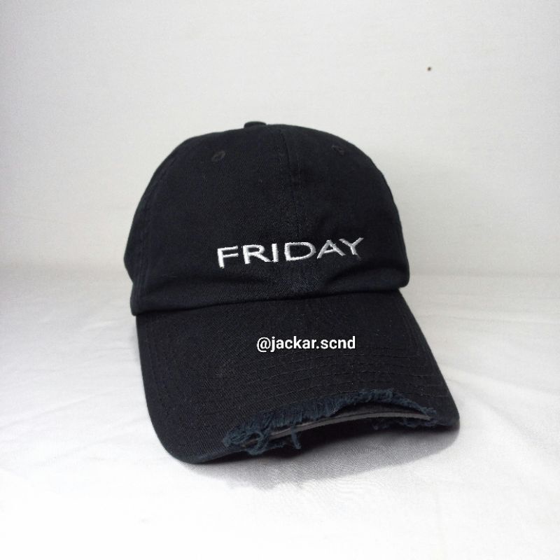REEBOK VETEMENTS FRIDAY CAPS