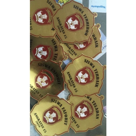 

MENDALI KUNINGAN CUSTOM GORDON MENDALI KELULUSAN MENDALI WISUDA