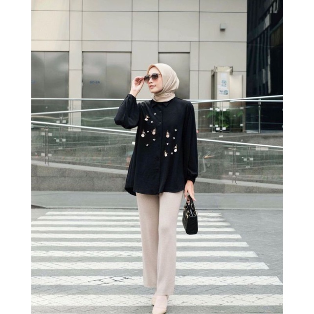 READY Vivy Blouse L Vanilla