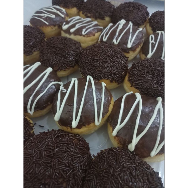 

Donat 2 RIBUAN Enak Lembut Fresh