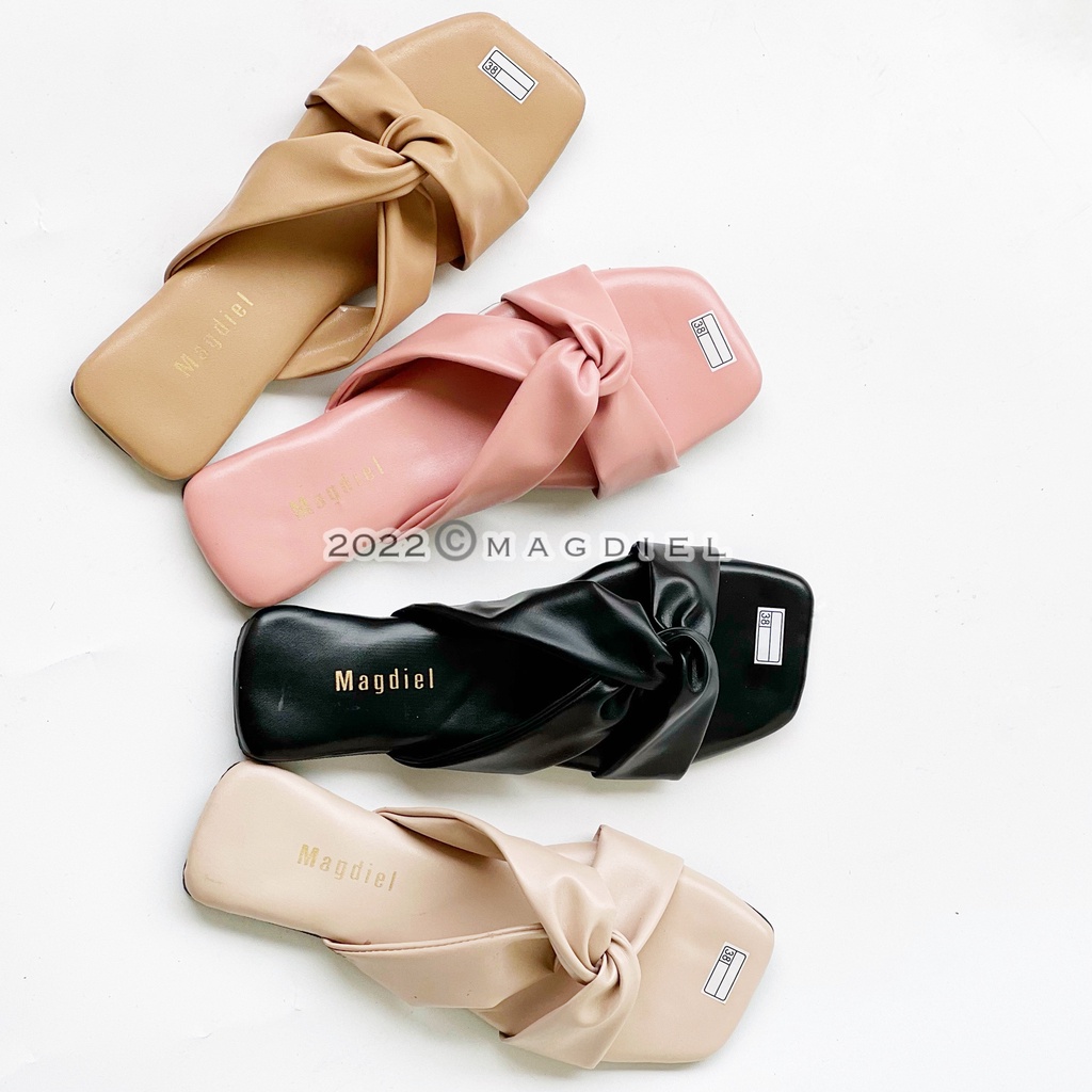 Yoppy Sandal Flat Wanita - Cherish