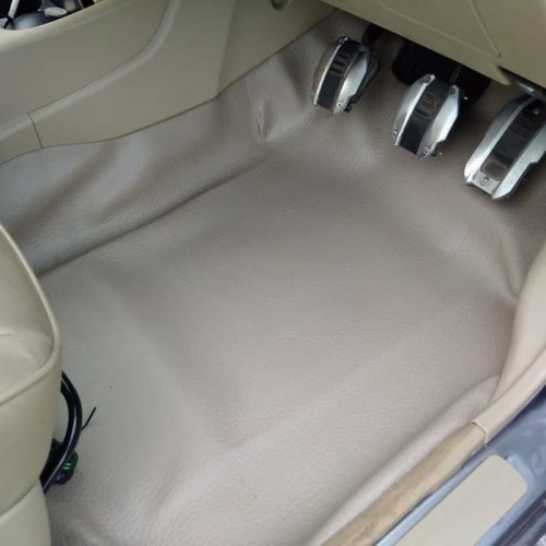 karpet dasar lapis kain mobil Rush lama crem ferrari variasi