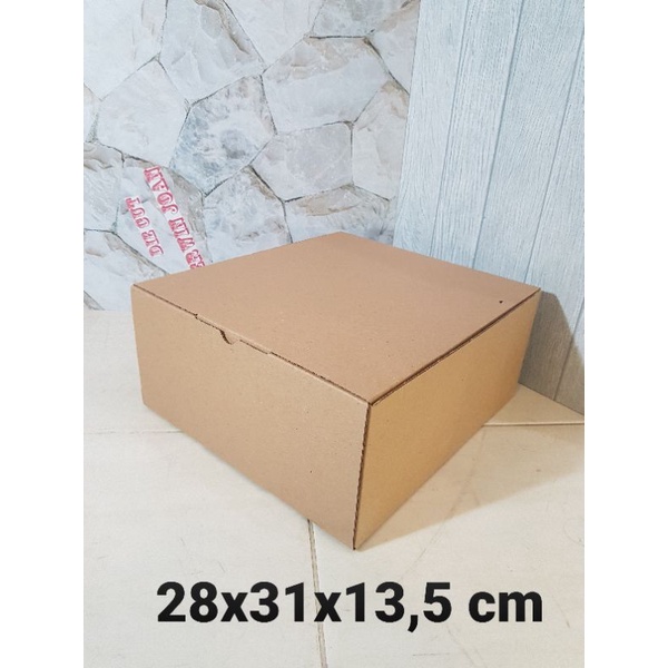 

Kardus Box uk 28x31x13,5 cm Kotak Karton Die Cut