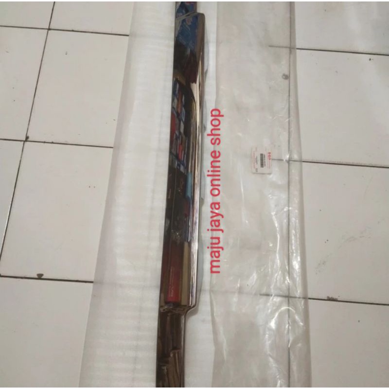 GARNISH BAGASI / BACK DOOR APV LAMA ASLI