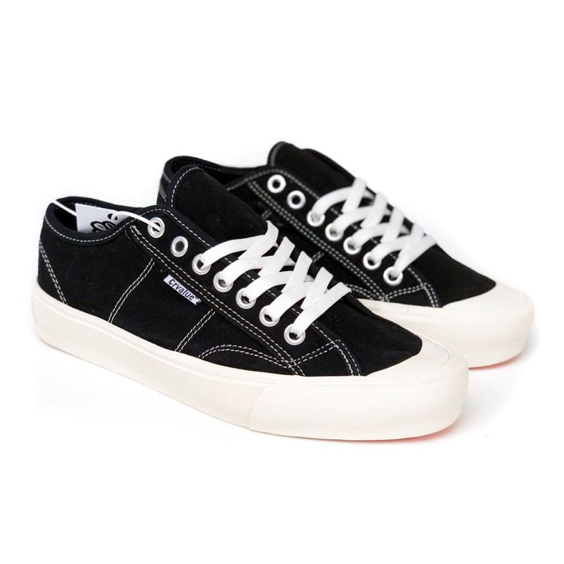 Sepatu Sneakers Kasual Pria Wanita CorvalueFootwear Bolivia Black White