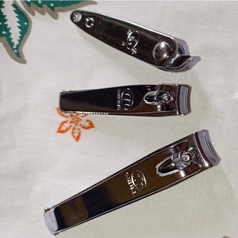 Gunting Kuku Stainless 777