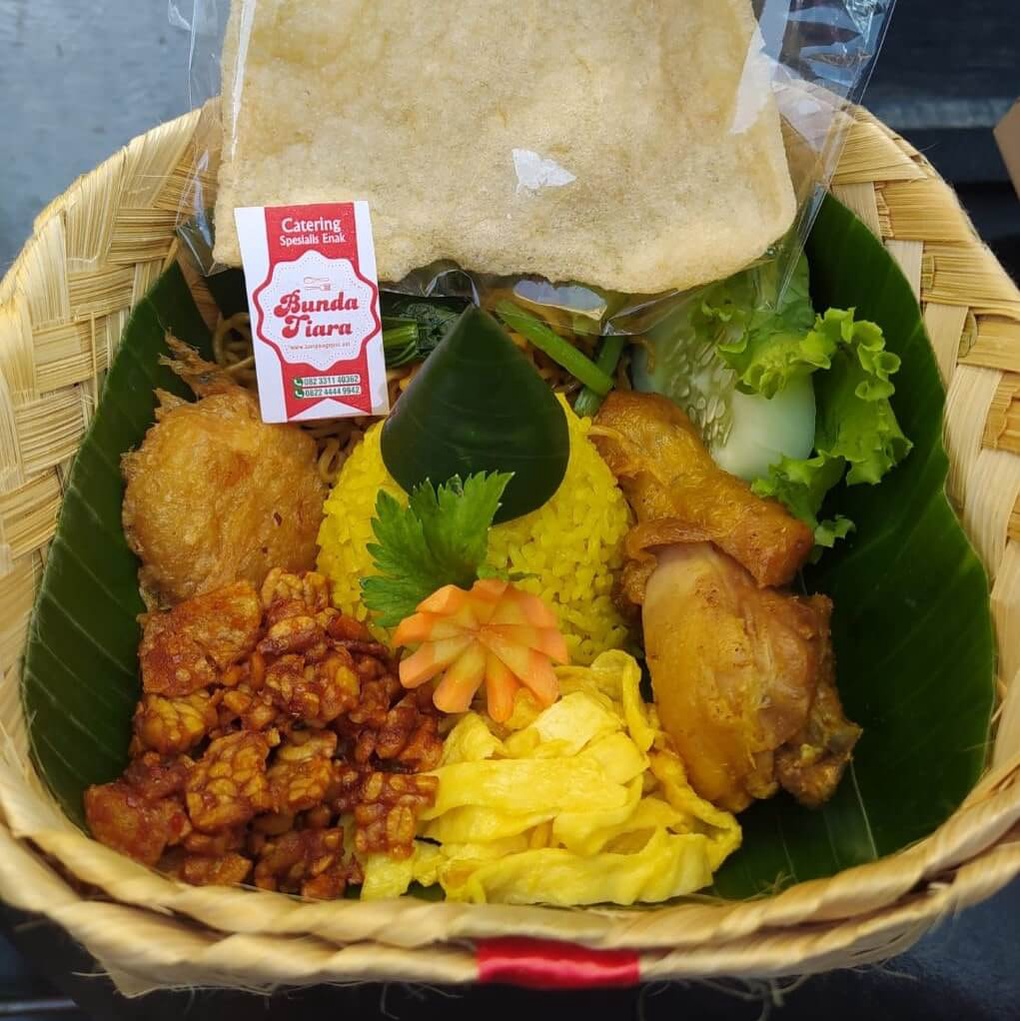 

HARGA BOX NASI TUMPENG MINI SURABAYA