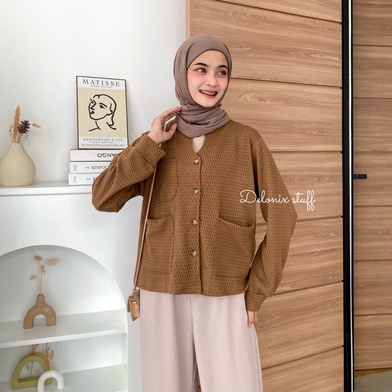 Jovana pocket knit outer