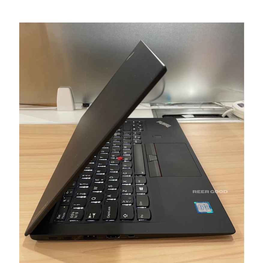 ThinkPad X1Carbon 《 Intel i5 / 第 7 世代 》-