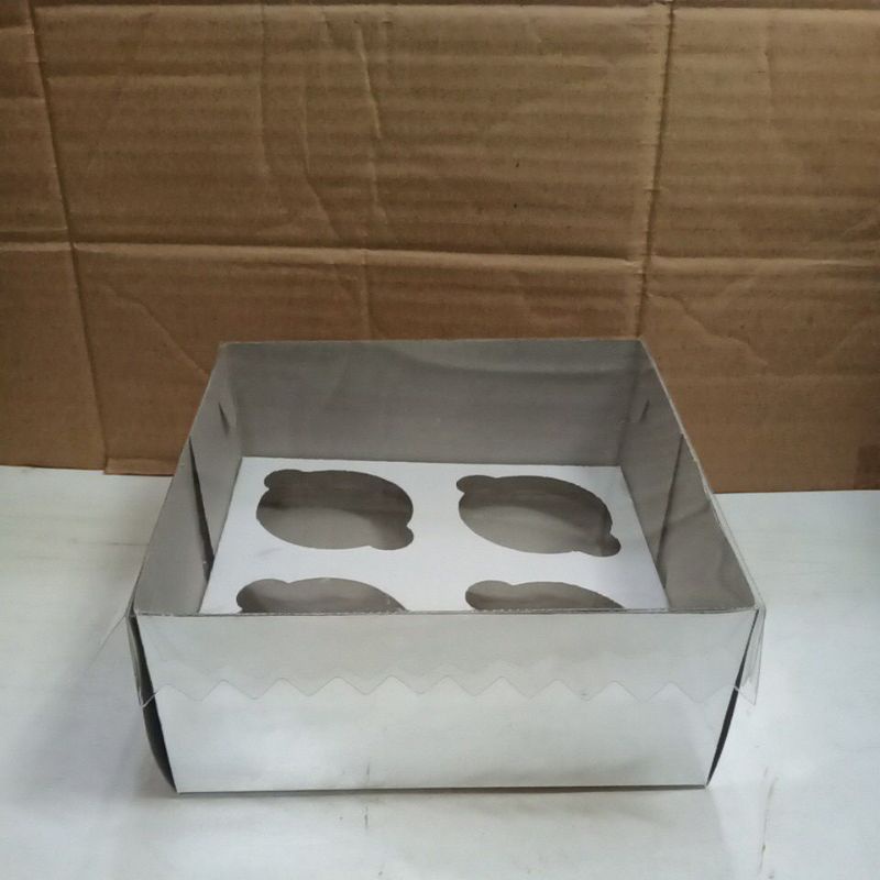 Box Mika Cupcake Isi 4 Silver