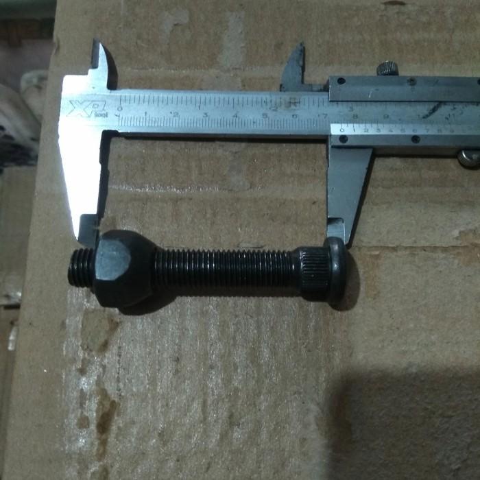 Baut Roda Kijang Panjang 7.5Cm