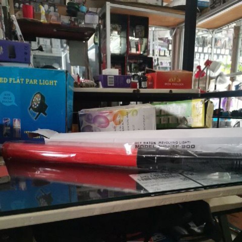 Lampu tongkat lalu lintas polisi parkir satpam senter