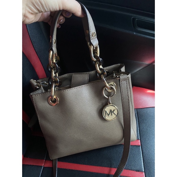 mk chintya warna cantik