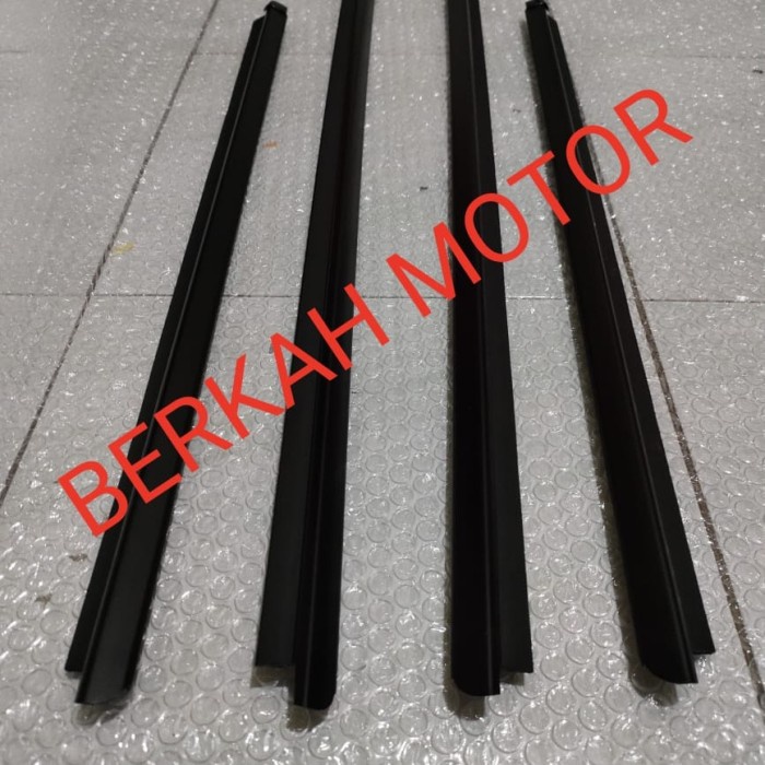 [COD] Karet Pelipit Kaca Luar Wheater Strip Daihatsu Sirion 2011-2017 Ori - 1Set Depan / Perlengkapa